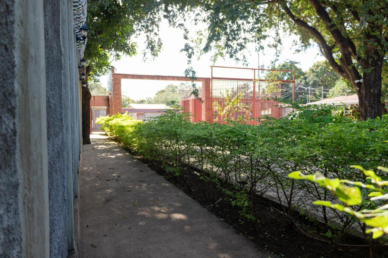 Hotel Villa Hermosa Liberia Exterior photo